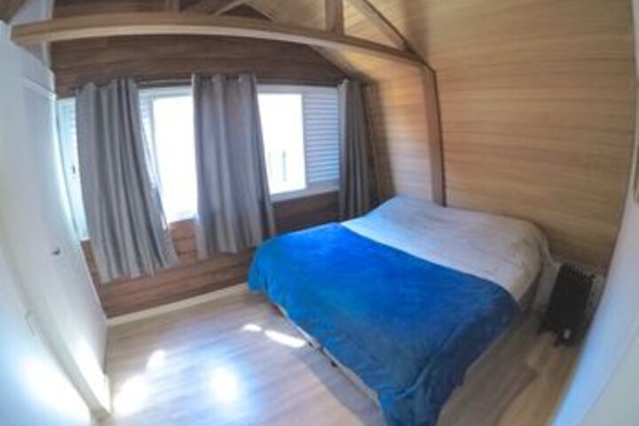 Room 18 of 79