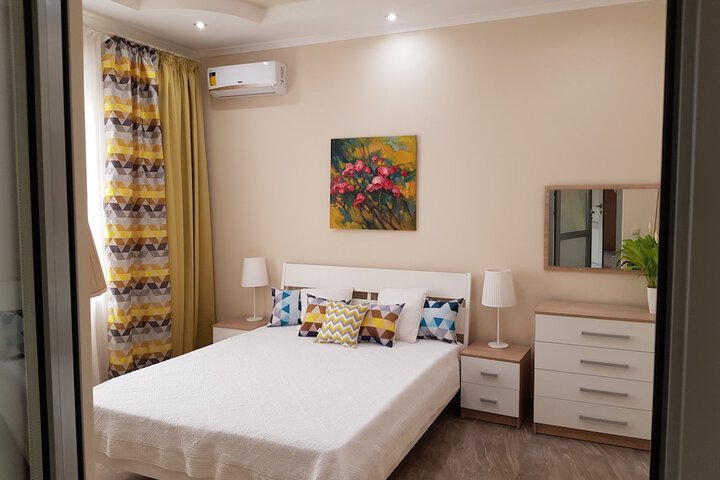 Room 9 of 89