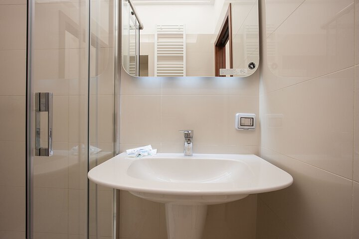Room 20 of 35