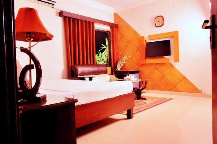 Room 20 of 20