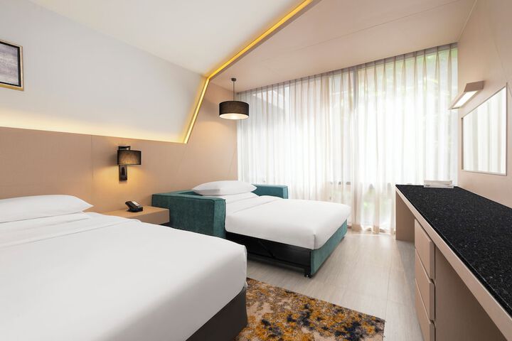 Room 15 of 50