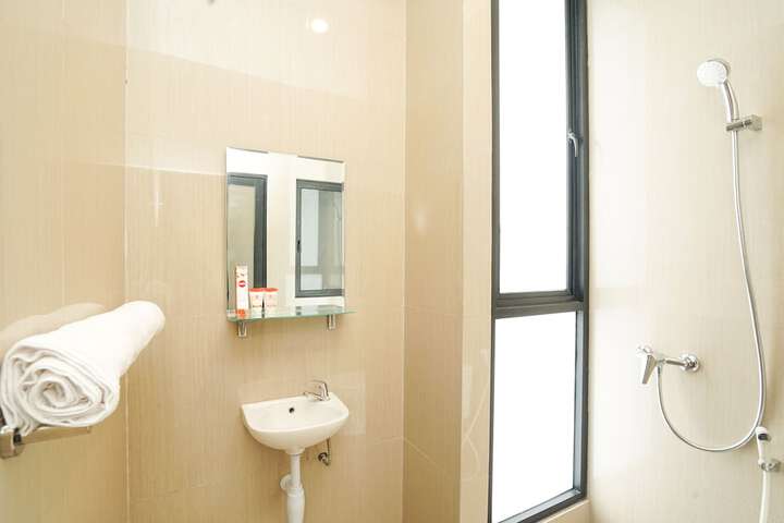 Room 18 of 29