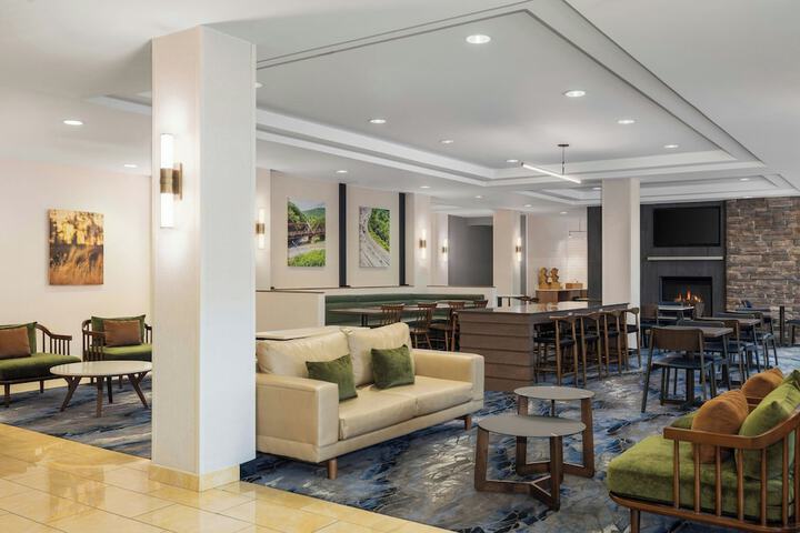 Guest Lobby