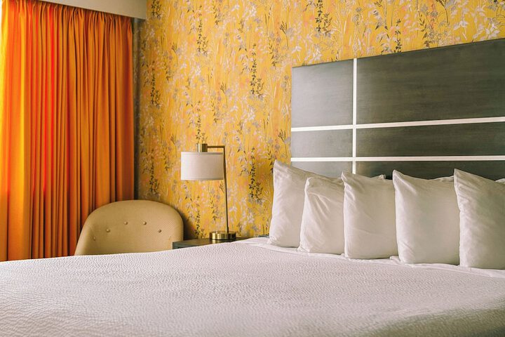 Room 26 of 54