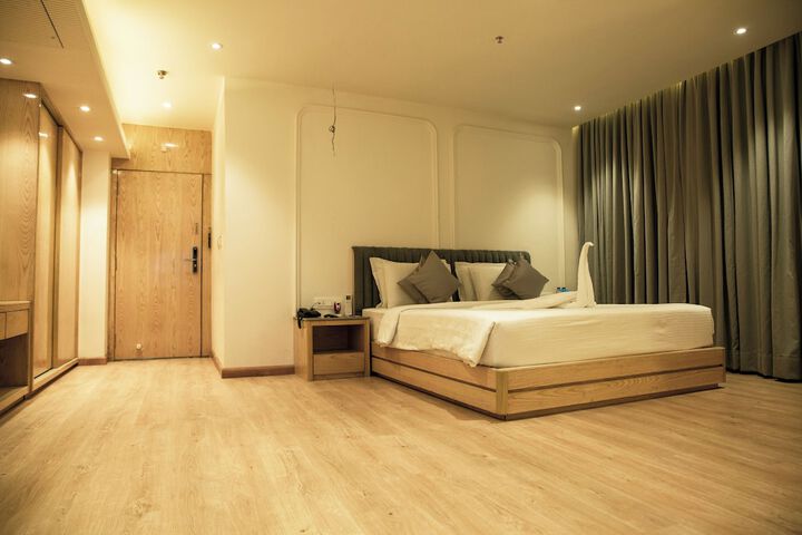 Room 17 of 44