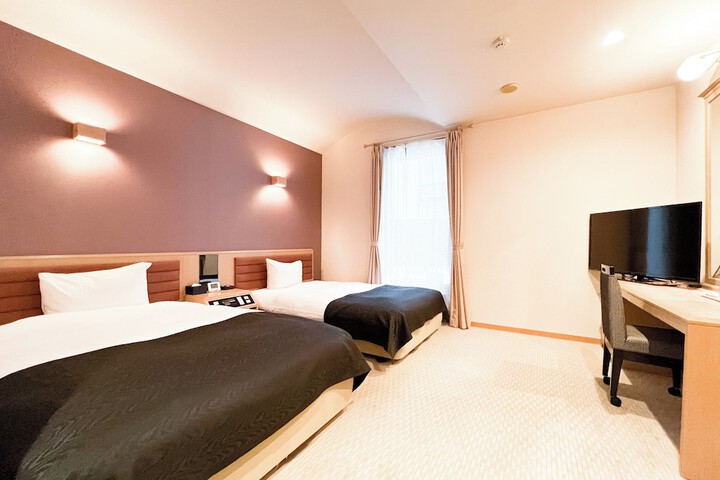 Room 7 of 67