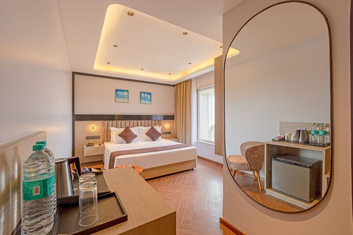 Room 25 of 39