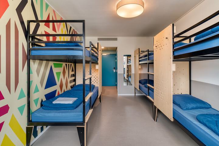 Room 13 of 49