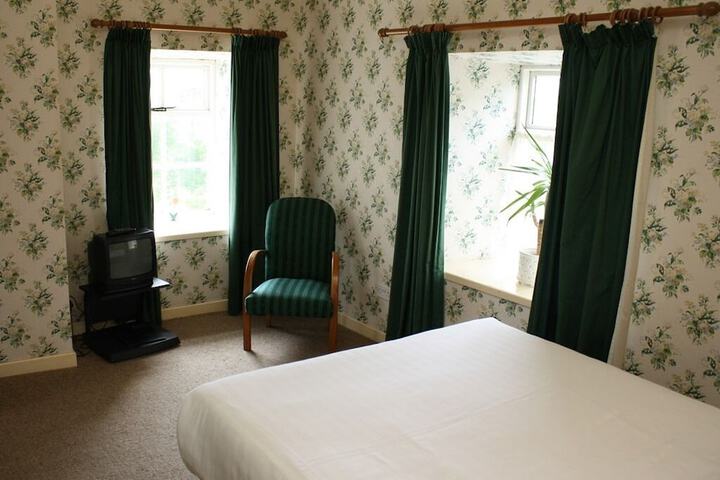 Room 16 of 75