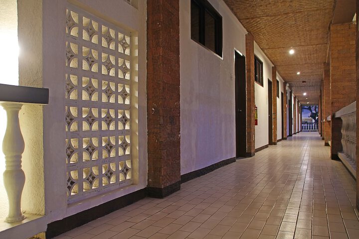 Ballroom/Hall 24 of 32