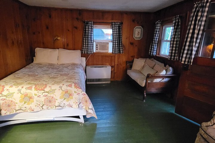 Room 87 of 212