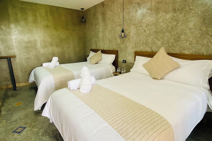 Room 3 of 74