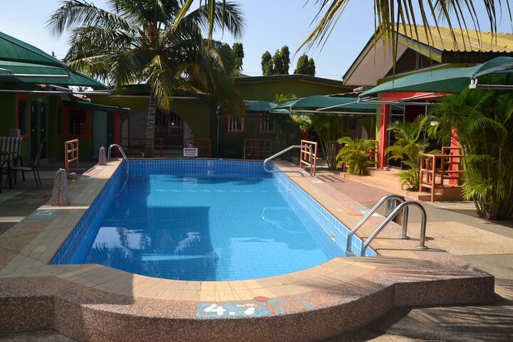 Pool 5 of 24