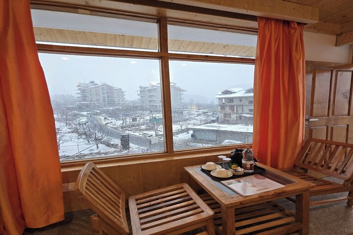 Room 30 of 110