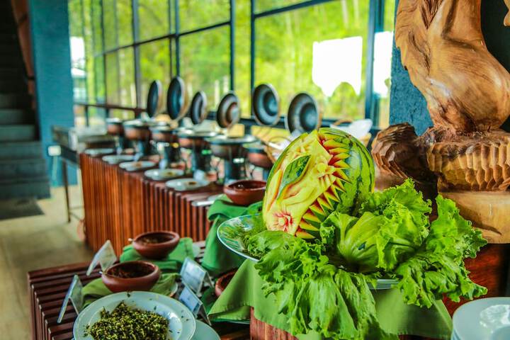Dining 59 of 77