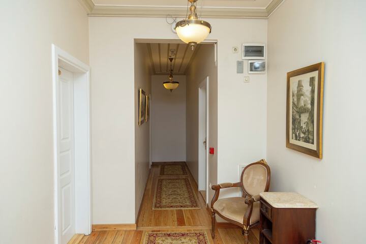 Room 30 of 55