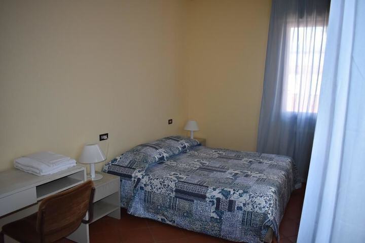 Room 3 of 7