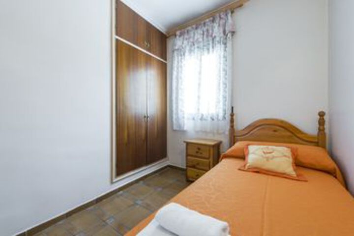Room 7 of 39