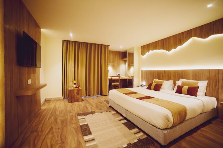 Room 8 of 60