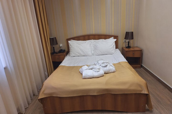 Room 10 of 39