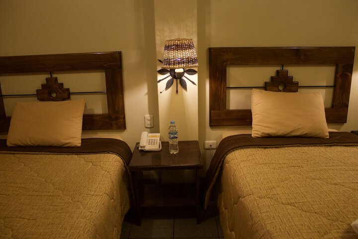 Room 10 of 38