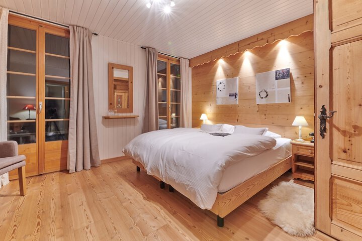 Room 25 of 109