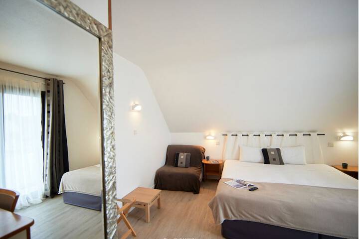 Room 7 of 13