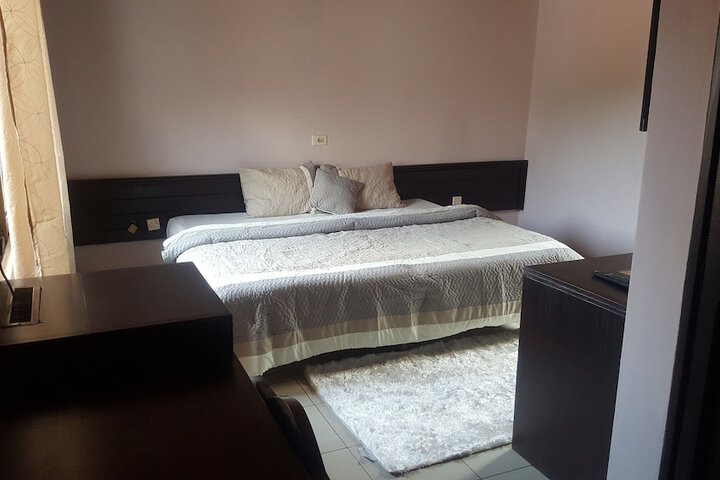 Room 5 of 21