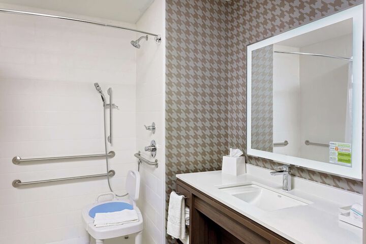 Bathroom shower