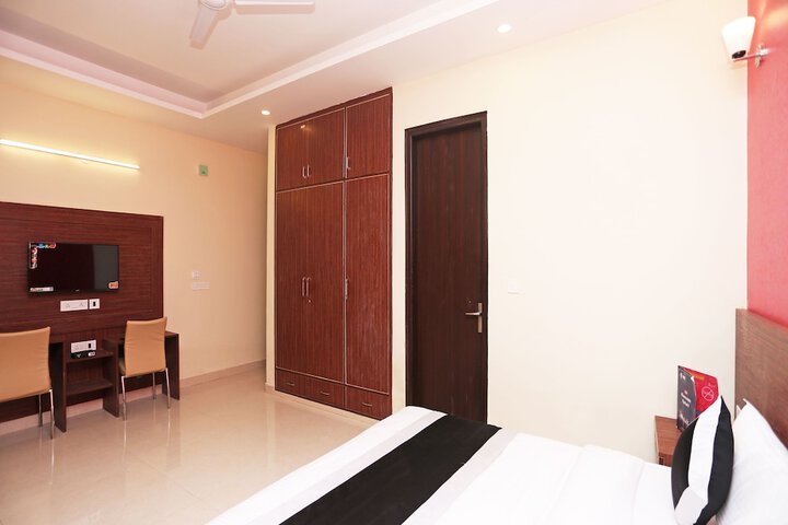 Room 7 of 23