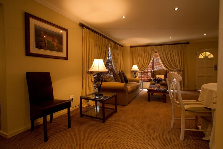 Room 9 of 27