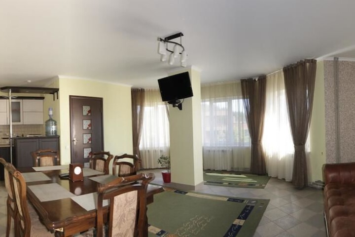 Room 27 of 57
