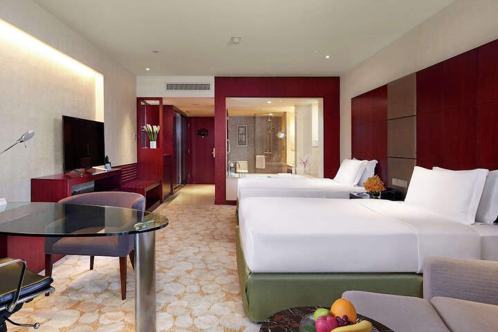 Room 21 of 94