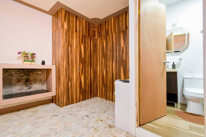 Room 7 of 36