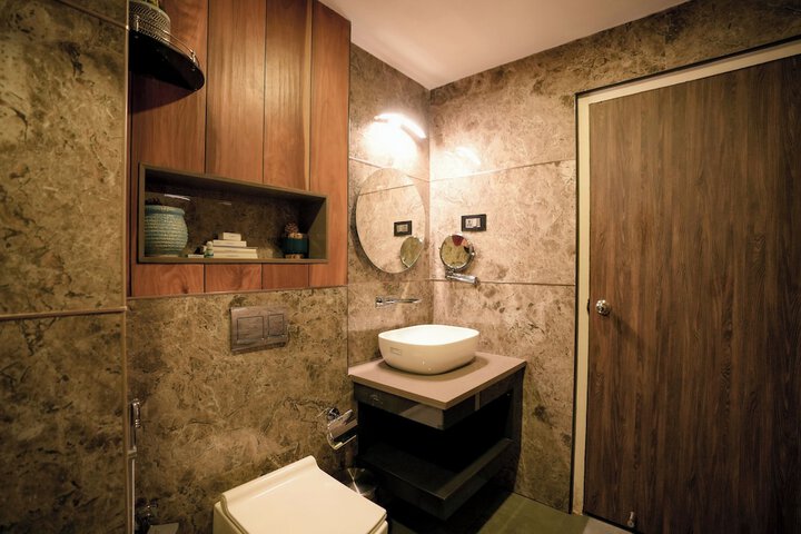 Room 47 of 76