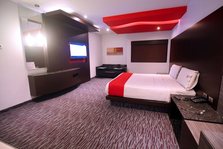 Room 3 of 42