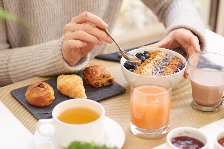 Breakfast/Coffee Service 10 of 66