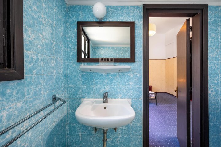 Room 60 of 120