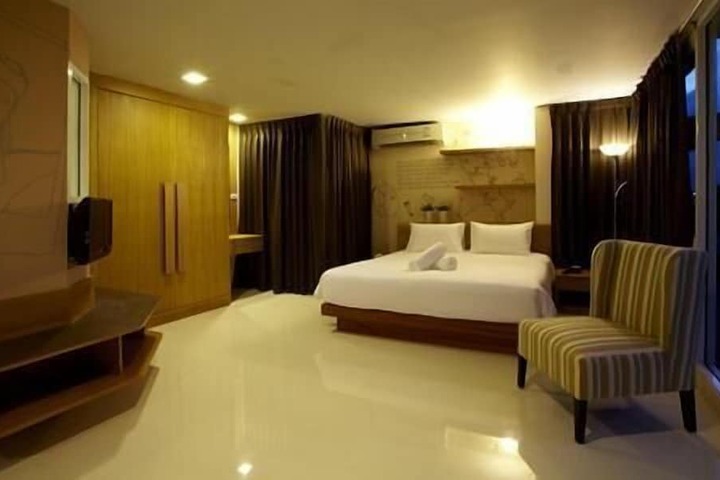 Room 16 of 41