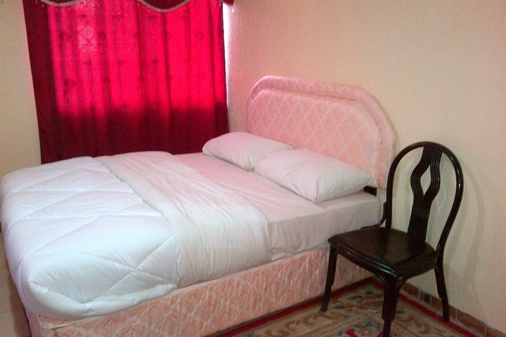 Room 4 of 64