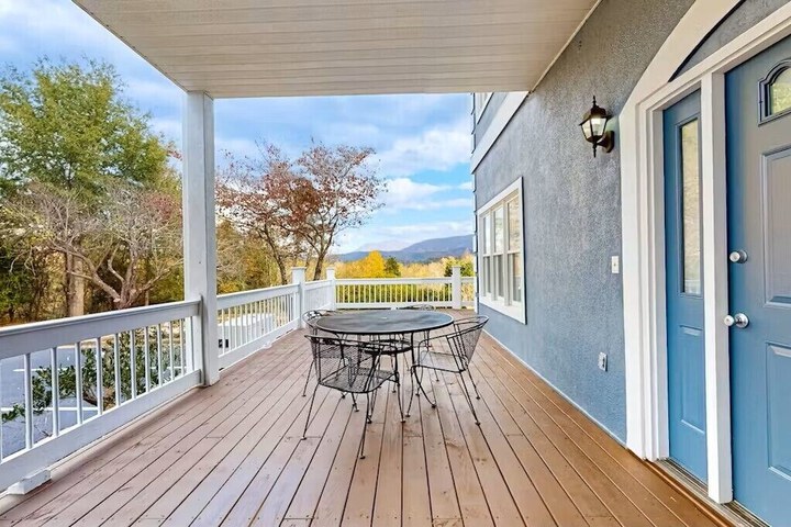 Terrace/Patio 64 of 120