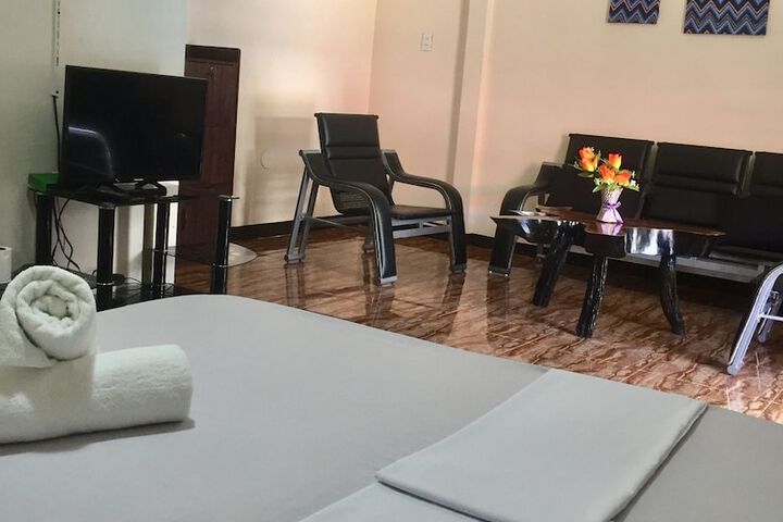 Room 4 of 20