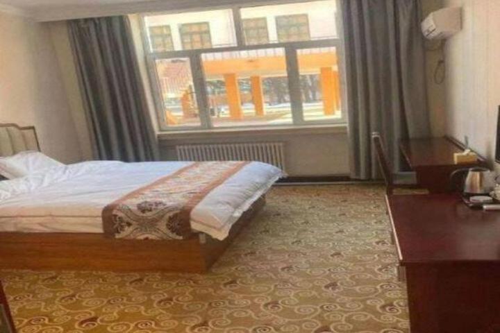 Daqing Linlian Hotel