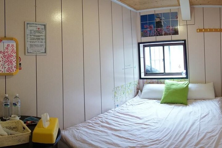 Room 15 of 41
