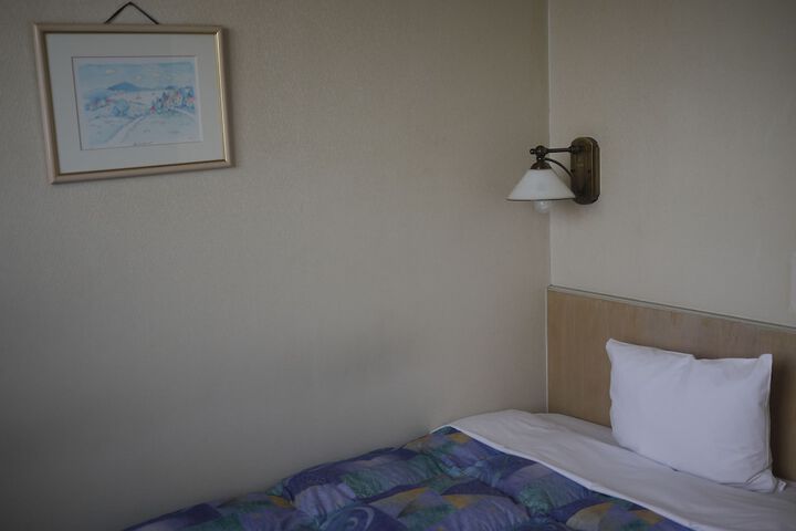 Room 8 of 36