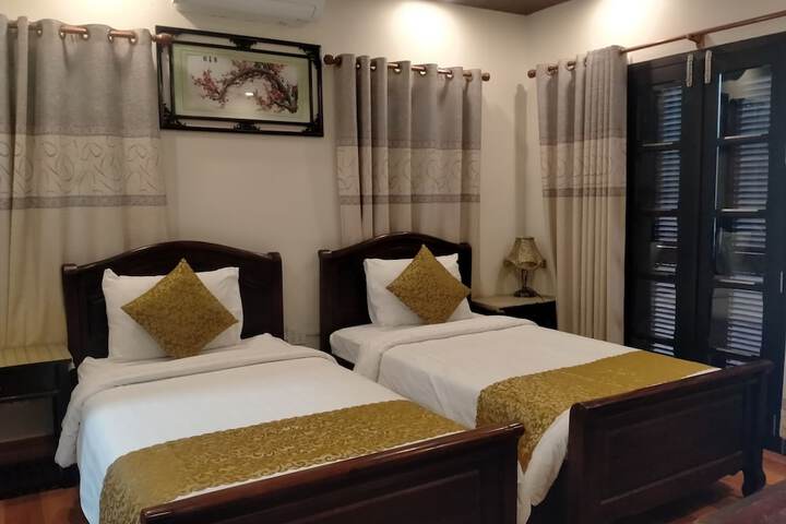 Room 15 of 30