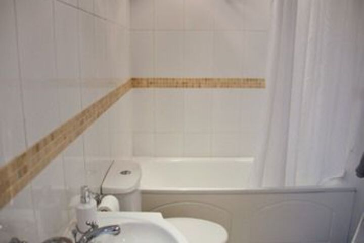 Room 3 of 15