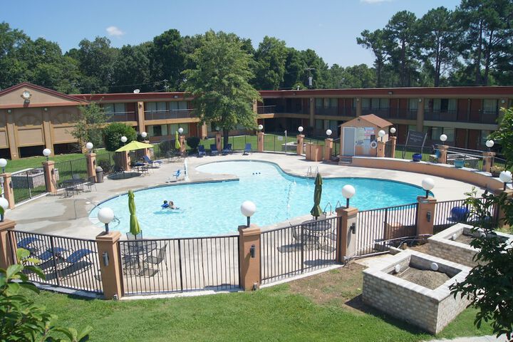 Days Inn by Wyndham Durham / Near Duke University Durham