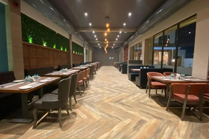 Dining 20 of 20
