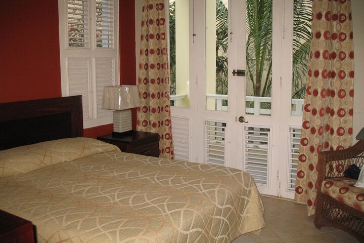 Room 3 of 101